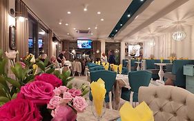 Апарт Хотел Роуз Гардънс